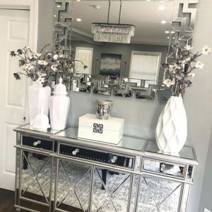 Meet your Posher, Fozia